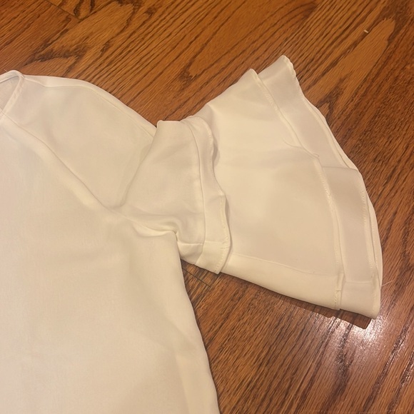 Aqua Woman’s White Short Sleeve Top Size XS - Picture 3 of 4